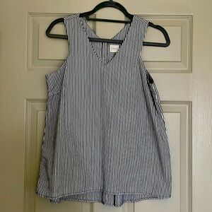 NAVY AND WHITE STRIPE SHIRT.